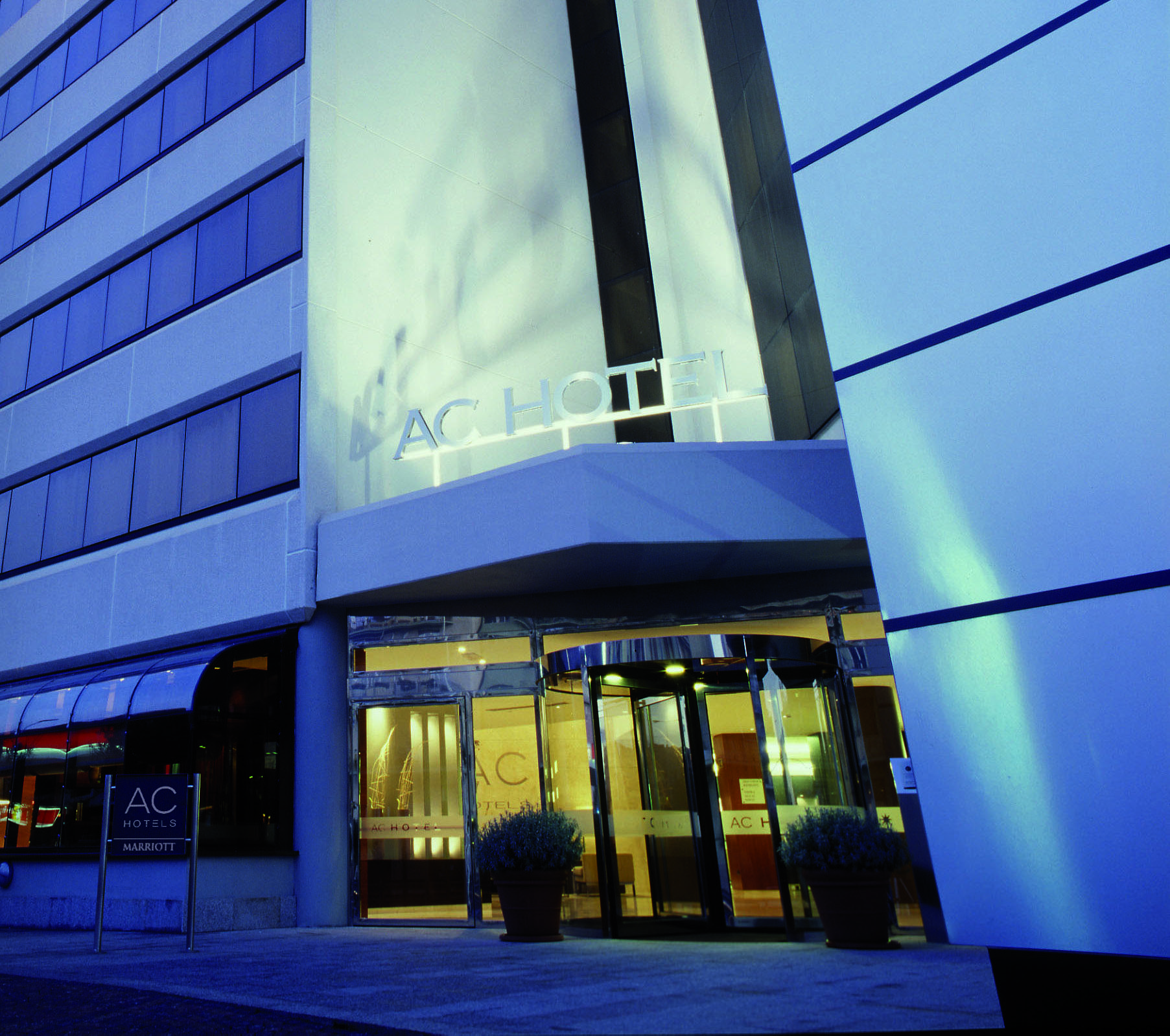 Ac Hotel Genova By Marriott Esterno foto