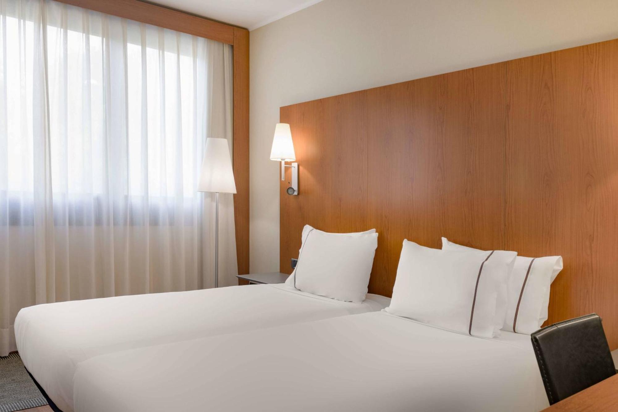 Ac Hotel Genova By Marriott Esterno foto