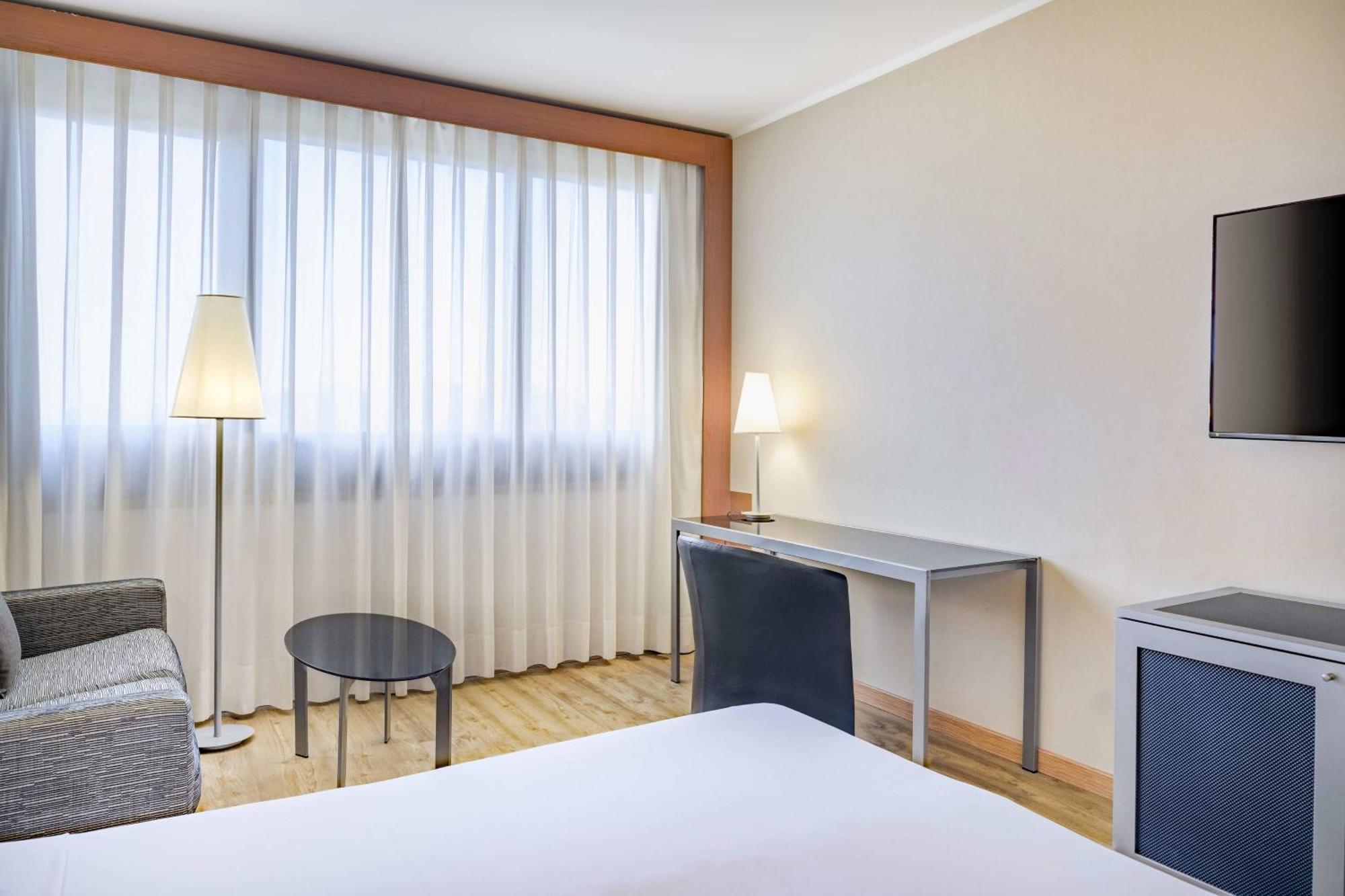 Ac Hotel Genova By Marriott Esterno foto